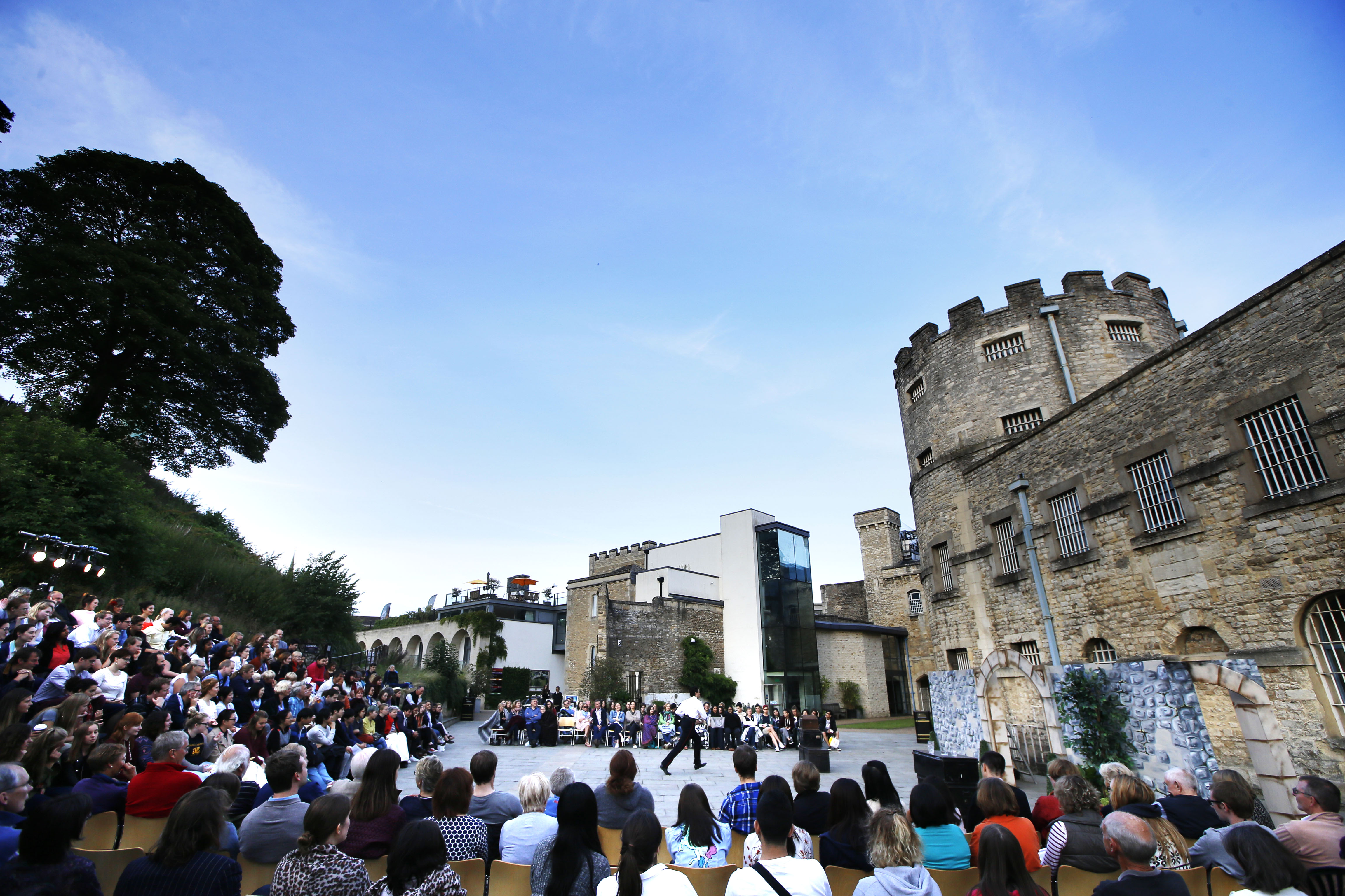 Oxford Castle Summer Shakespeare39